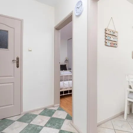 Elegant Kielecka In By Renters Appartamento
